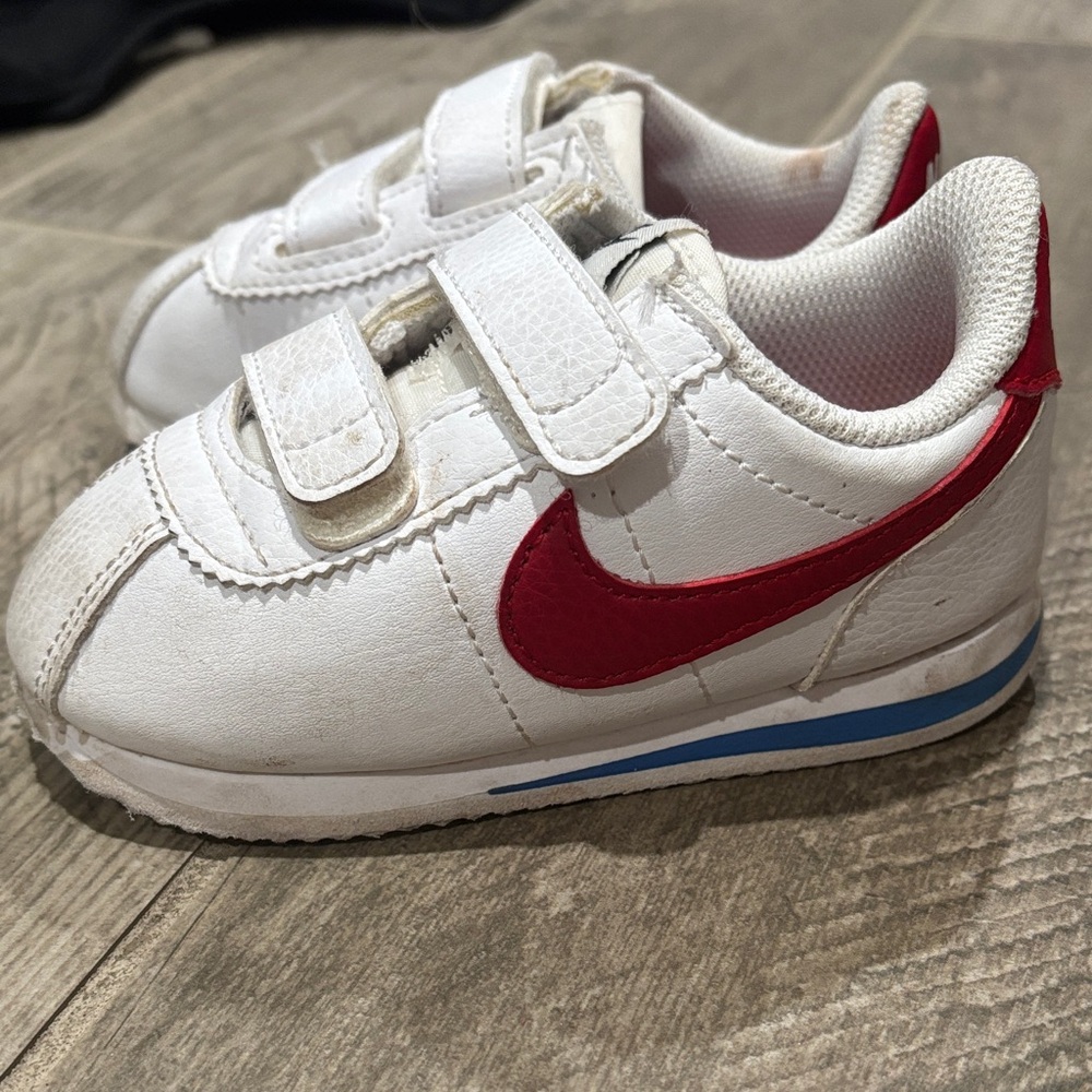 Retro toddler Nikes